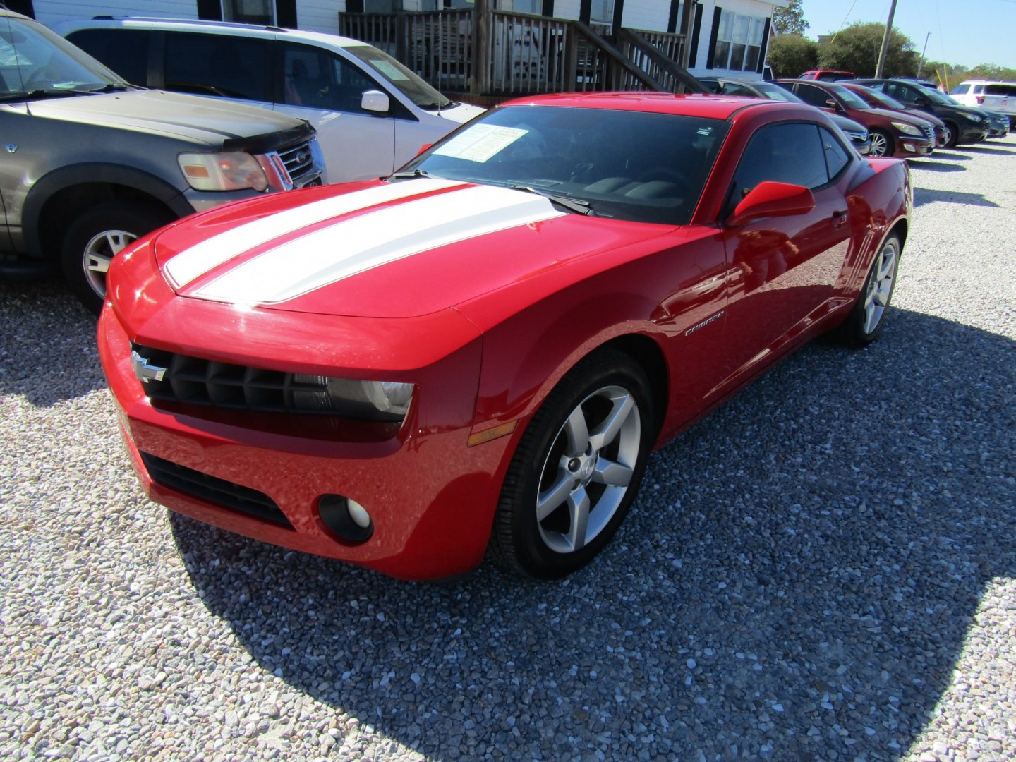 2010 Red Chevrolet Camaro LT2 Coupe (2G1FC1EV8A9) with an 3.6L V6 DOHC 24V engine, Automatic transmission, located at 15016 S Hwy 231, Midland City, AL, 36350, (334) 983-3001, 31.306210, -85.495277- Photo#2