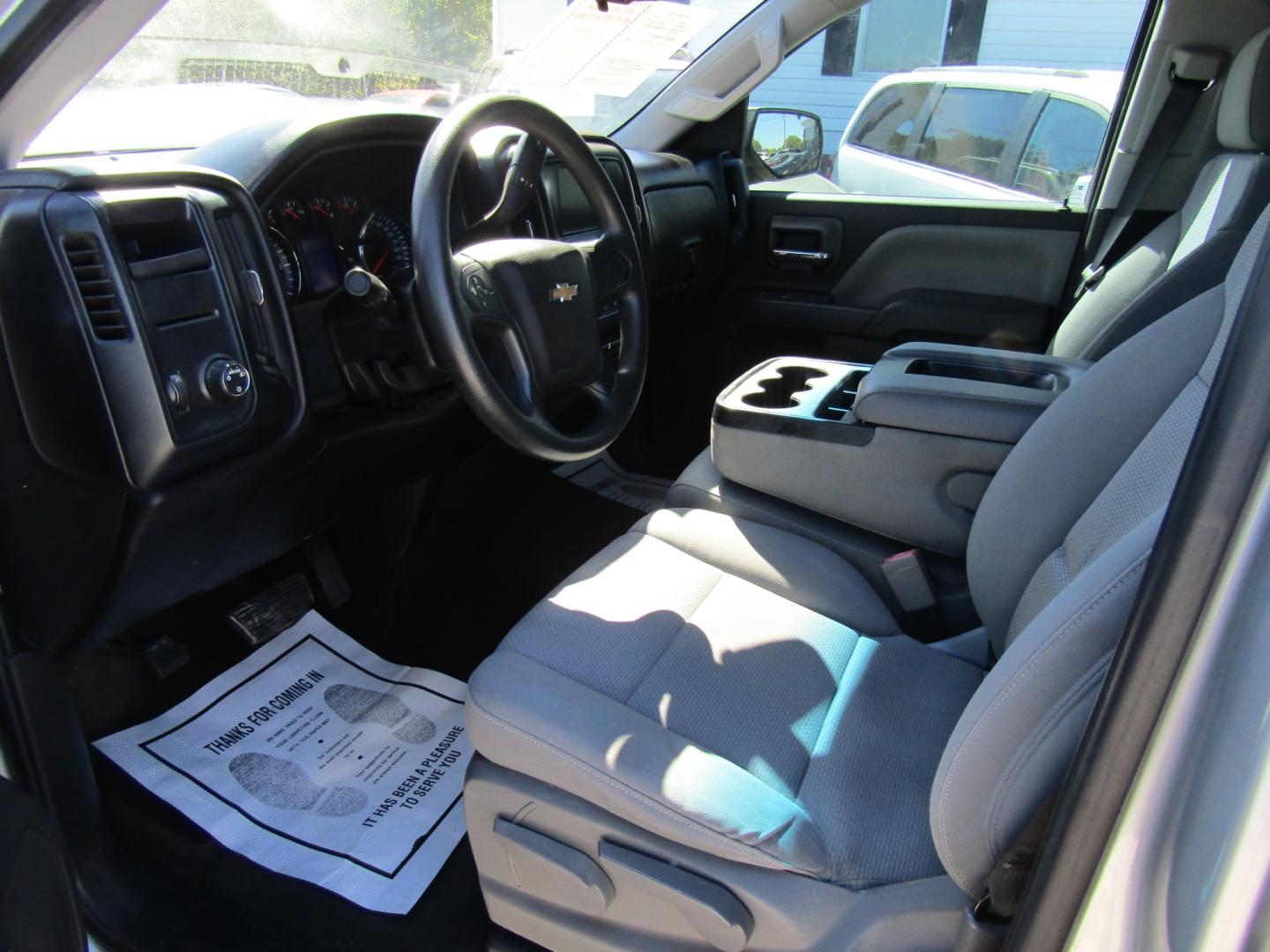 2018 Silver Chevrolet Silverado 1500 Custom Crew Cab 2WD (3GCPCPEC5JG) with an 5.3L V8 OHV 16V engine, Automatic transmission, located at 15016 S Hwy 231, Midland City, AL, 36350, (334) 983-3001, 31.306210, -85.495277- Photo#3