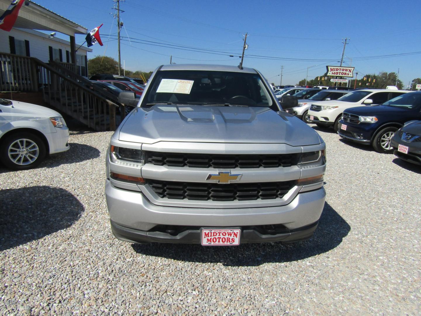2018 Silver Chevrolet Silverado 1500 Custom Crew Cab 2WD (3GCPCPEC5JG) with an 5.3L V8 OHV 16V engine, Automatic transmission, located at 15016 S Hwy 231, Midland City, AL, 36350, (334) 983-3001, 31.306210, -85.495277- Photo#1