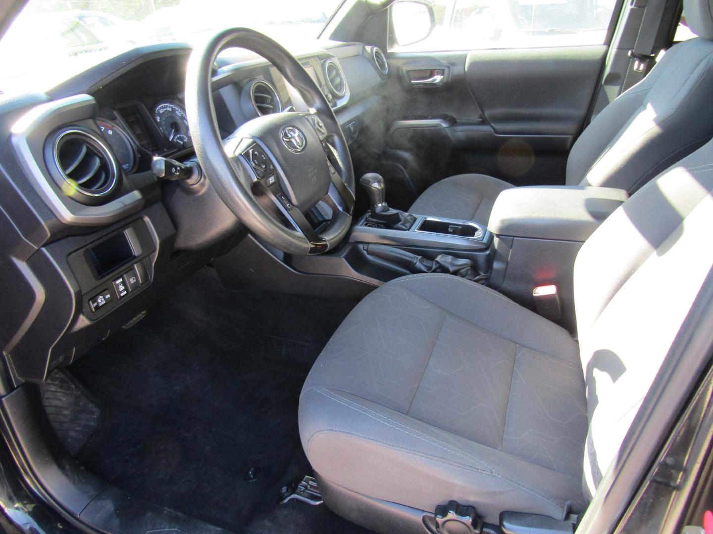2018 Black Toyota Tacoma SR5 Double Cab Long Bed V6 6AT 2WD (3TMAZ5CN9JM) with an 3.6L V6 DOHC 24V engine, Automatic transmission, located at 15016 S Hwy 231, Midland City, AL, 36350, (334) 983-3001, 31.306210, -85.495277- Photo#3