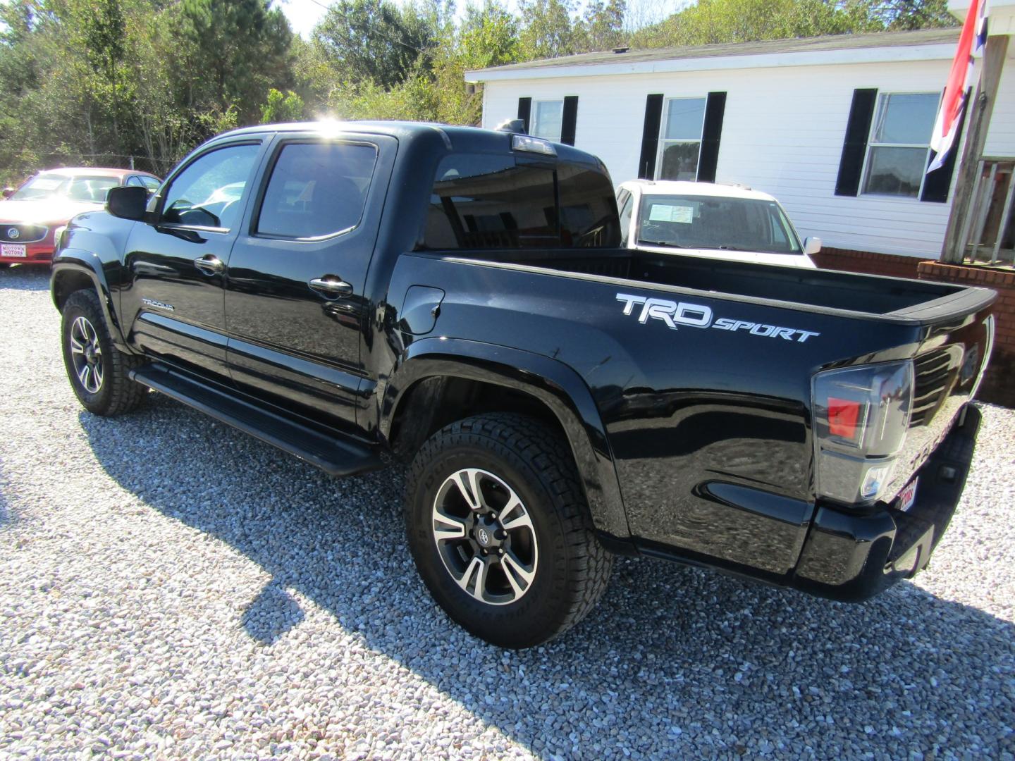 2018 Black Toyota Tacoma SR5 Double Cab Long Bed V6 6AT 2WD (3TMAZ5CN9JM) with an 3.6L V6 DOHC 24V engine, Automatic transmission, located at 15016 S Hwy 231, Midland City, AL, 36350, (334) 983-3001, 31.306210, -85.495277- Photo#5