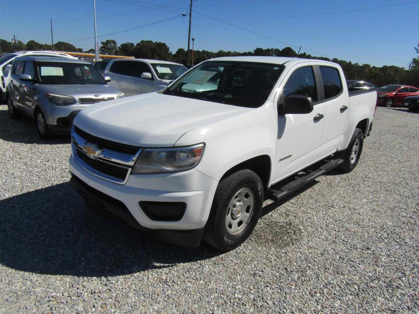 2016 White Chevrolet Colorado LT Crew Cab 2WD Short Box (1GCGSBEA8G1) with an 2.5L L4 DOHC 16V GAS engine, Automatic transmission, located at 15016 S Hwy 231, Midland City, AL, 36350, (334) 983-3001, 31.306210, -85.495277- Photo#2
